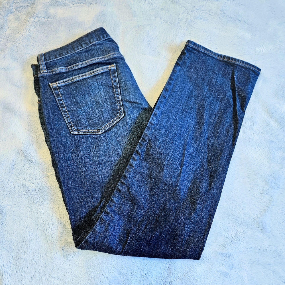 NWOT Old Navy dark wash straight leg jeans